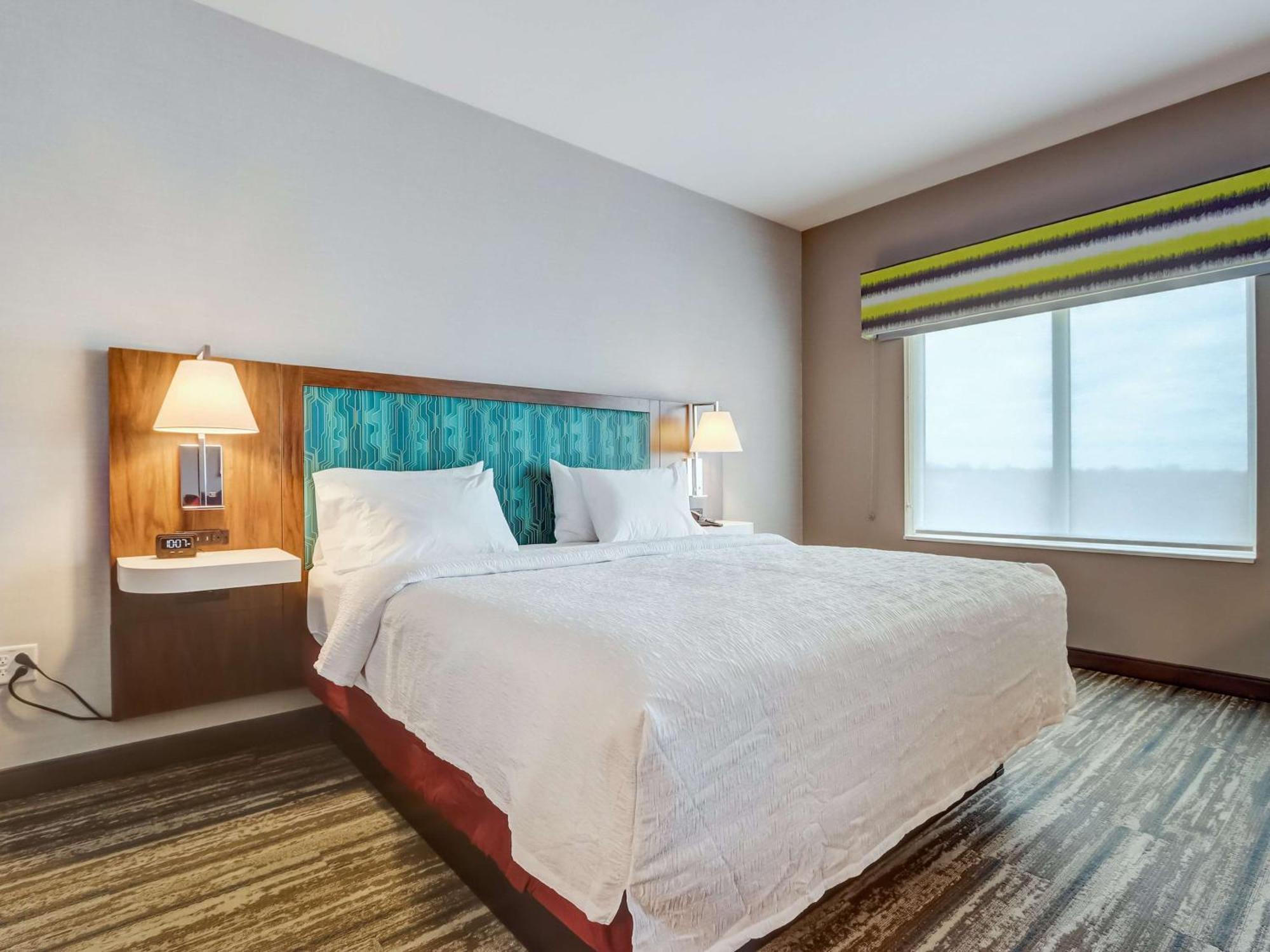 Hampton Inn & Suites Cincinnati Midtown Rookwood Exterior foto