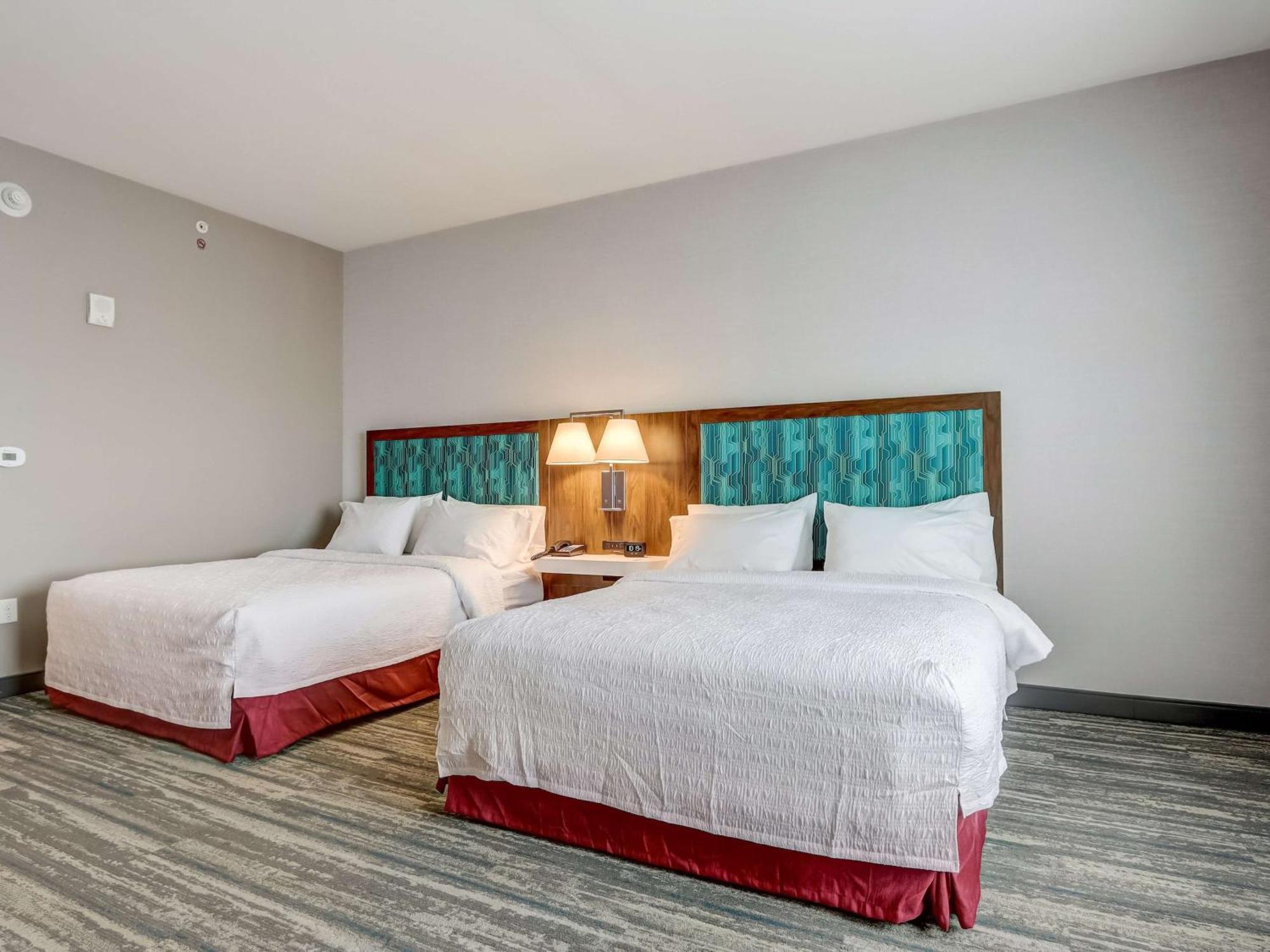 Hampton Inn & Suites Cincinnati Midtown Rookwood Exterior foto
